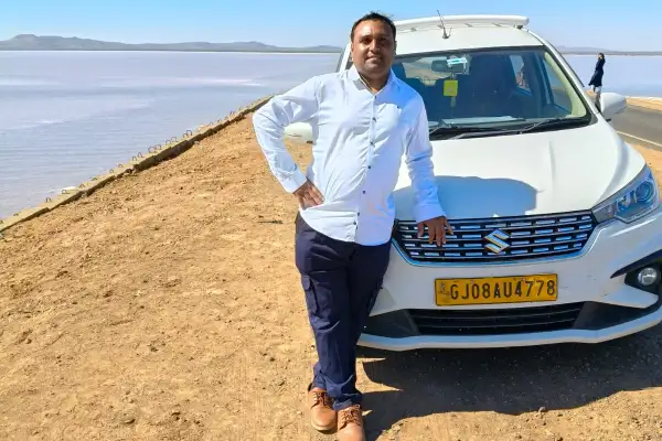 Prakash Cab Taxi in Gandhinagar - Clean & Comfortable Cab Service